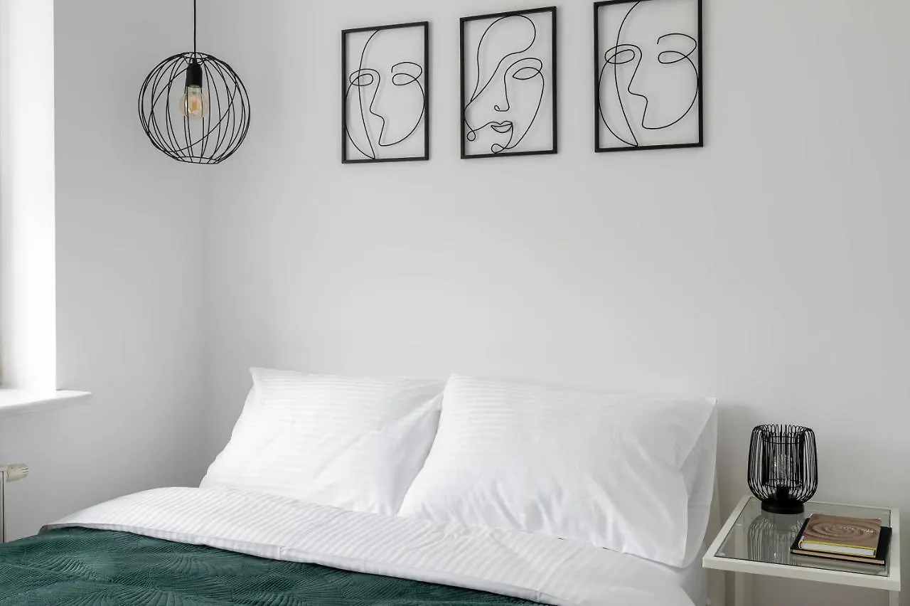 Rondo Wiatraczna Comfort Studio Warsaw Poland